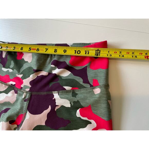 OLD NAVY Active Go Dry Leggings Colorful Camo Print Women's Size MED Activewear - Picture 5 of 8